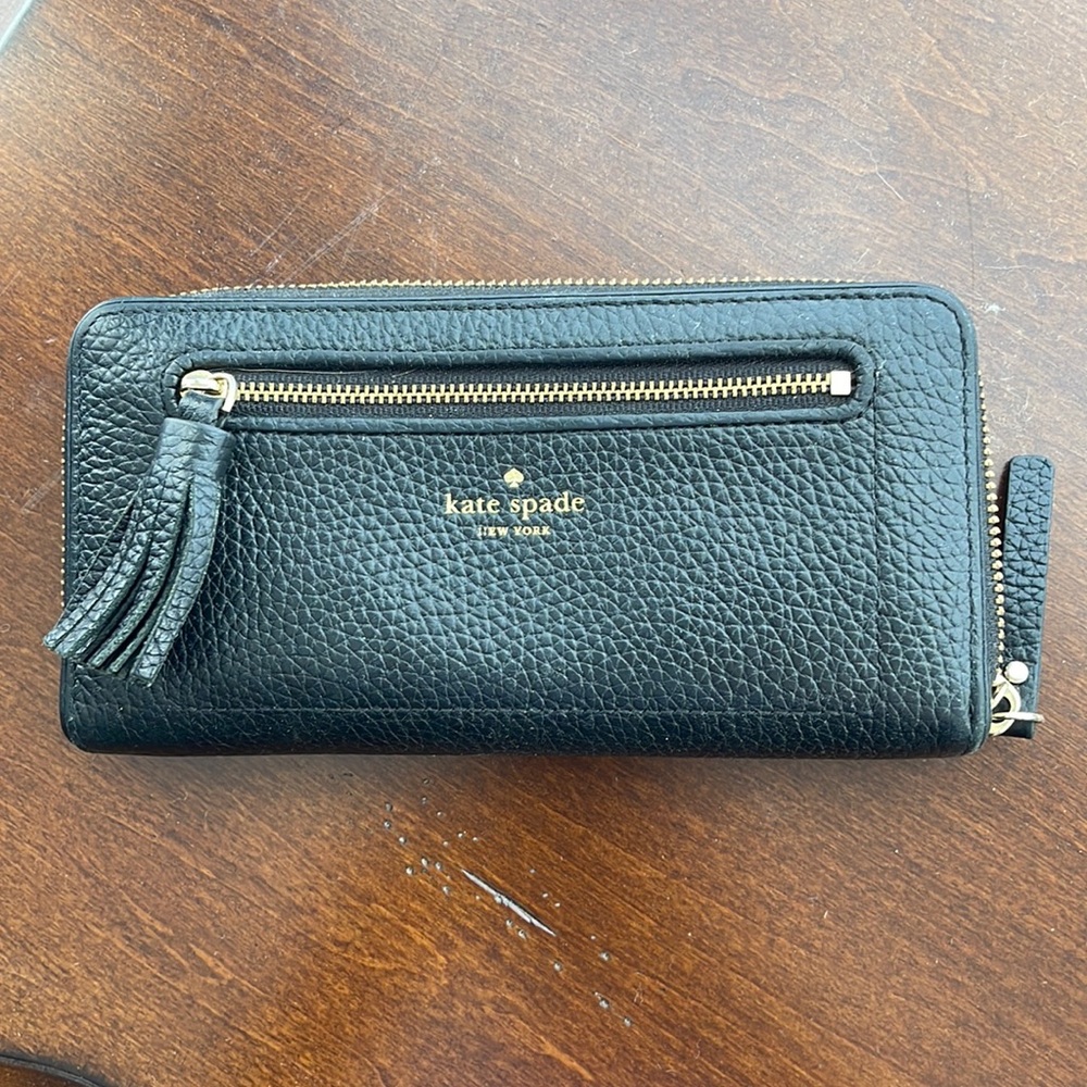 Black leather Kate spade wallet